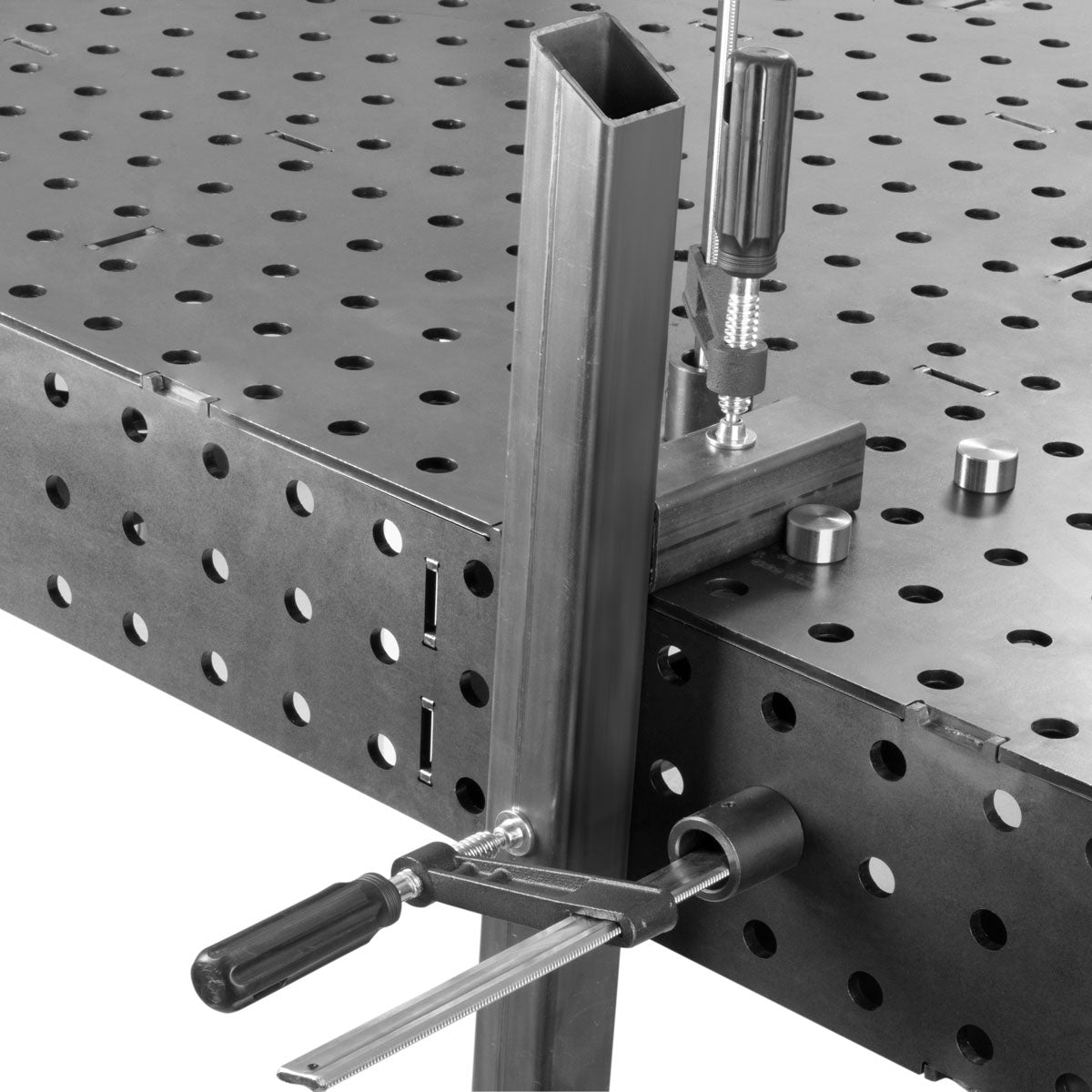 STAHLWERK 3D Schweißtisch WT-100 3D ST 1.000 kg Tragkraft, 6 mm Arbeitsplatte